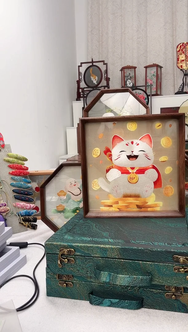 扇子苏绣作品手工摆台