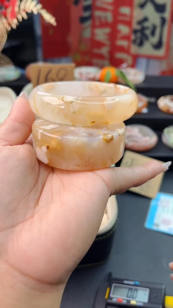 【闪购商品】石英质玉手镯未镶嵌赠送镯心（63圈口）