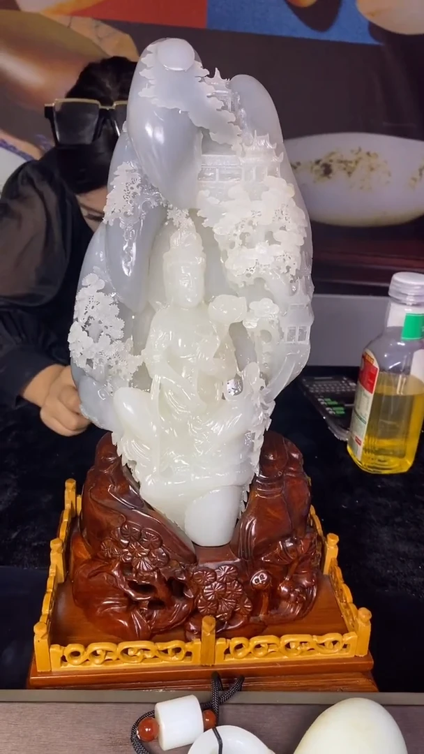 未镶嵌和田玉摆件心**向1