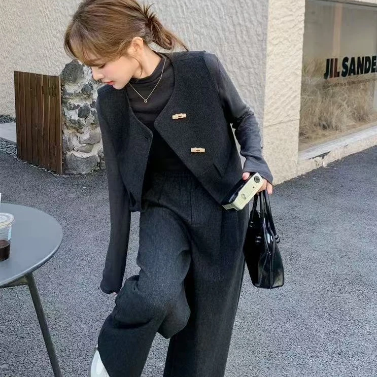 高级感马甲套装裤女春秋2025新款超火流行三件套装小香风爆款韩系