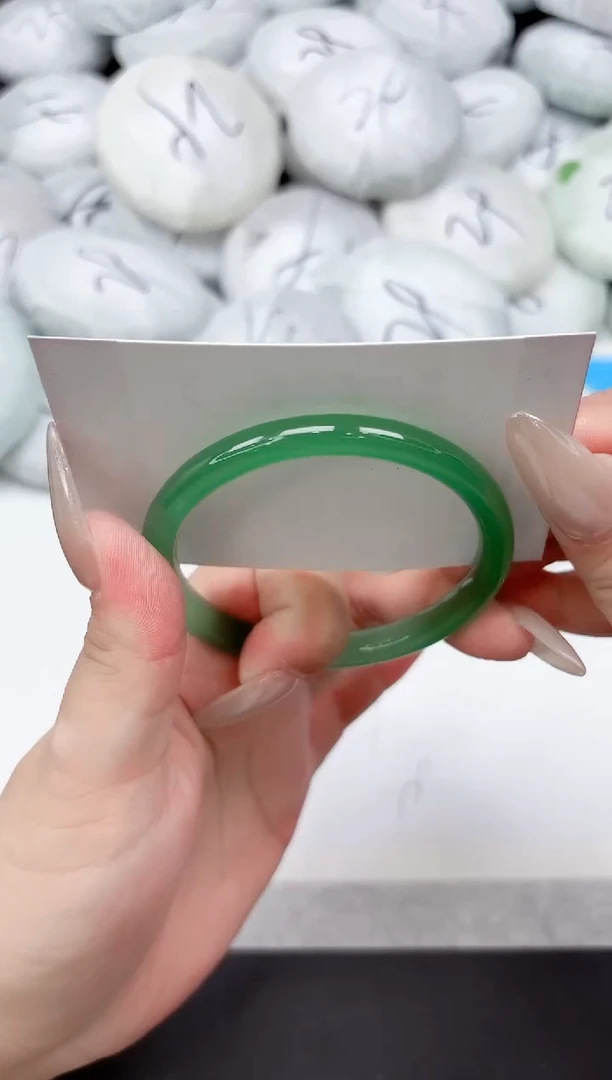 未镶嵌手镯石英质玉231-57.2