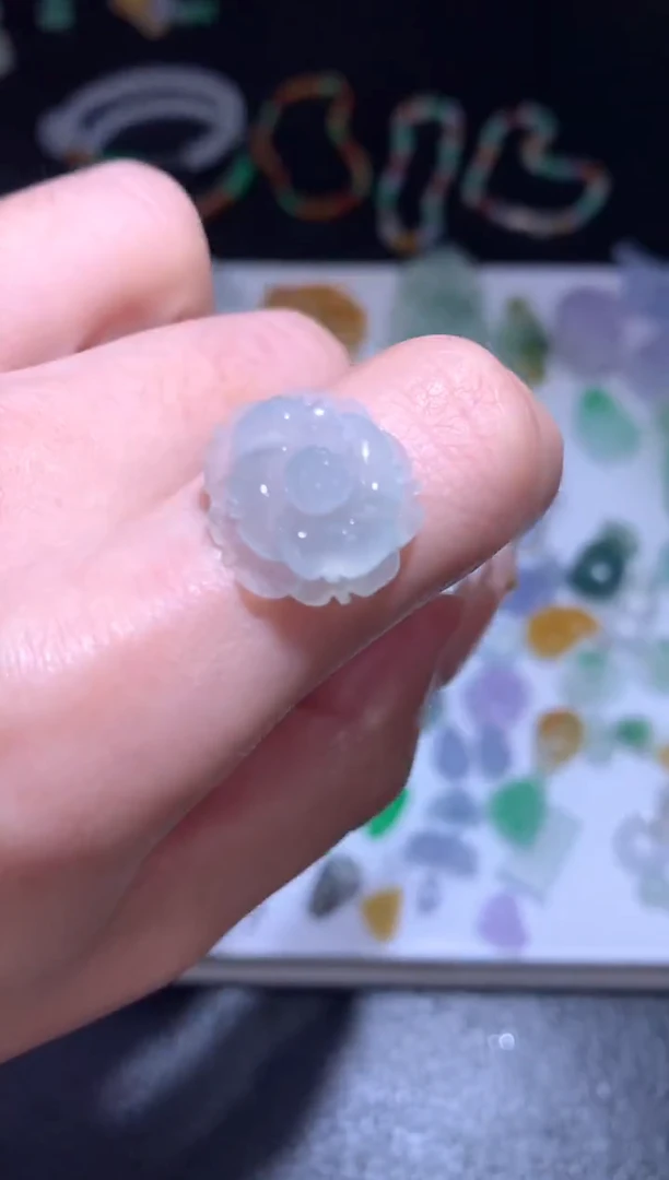未镶嵌定制翡翠花花