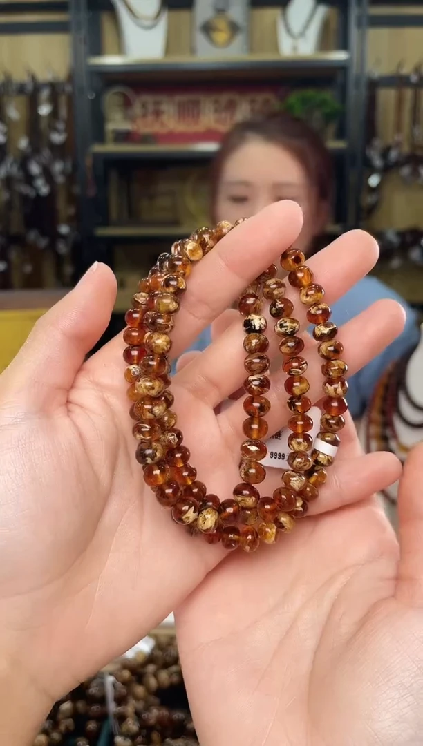 【闪购商品】琥珀裸石未镶嵌7+溶洞108