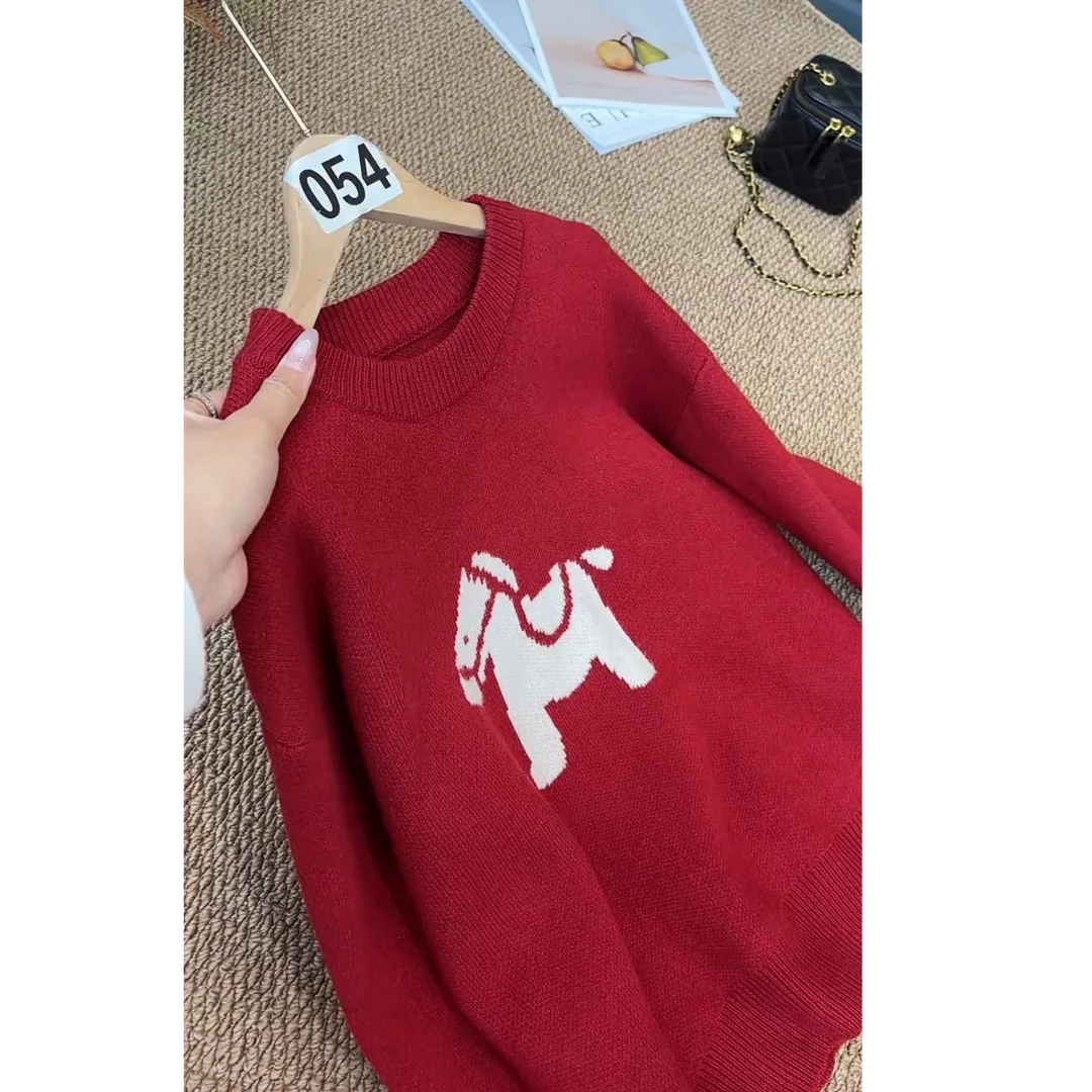 马年新款爆款针织上衣女2026早春流行时尚穿搭减龄巨好看小马上衣