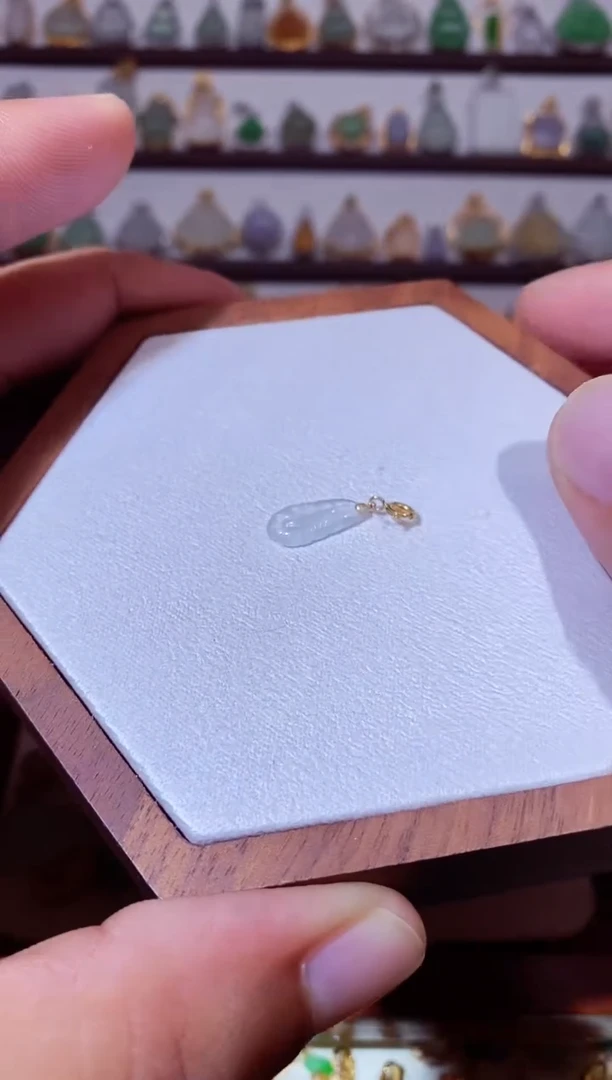 翡翠18K金镶嵌吊坠(不含链)11111