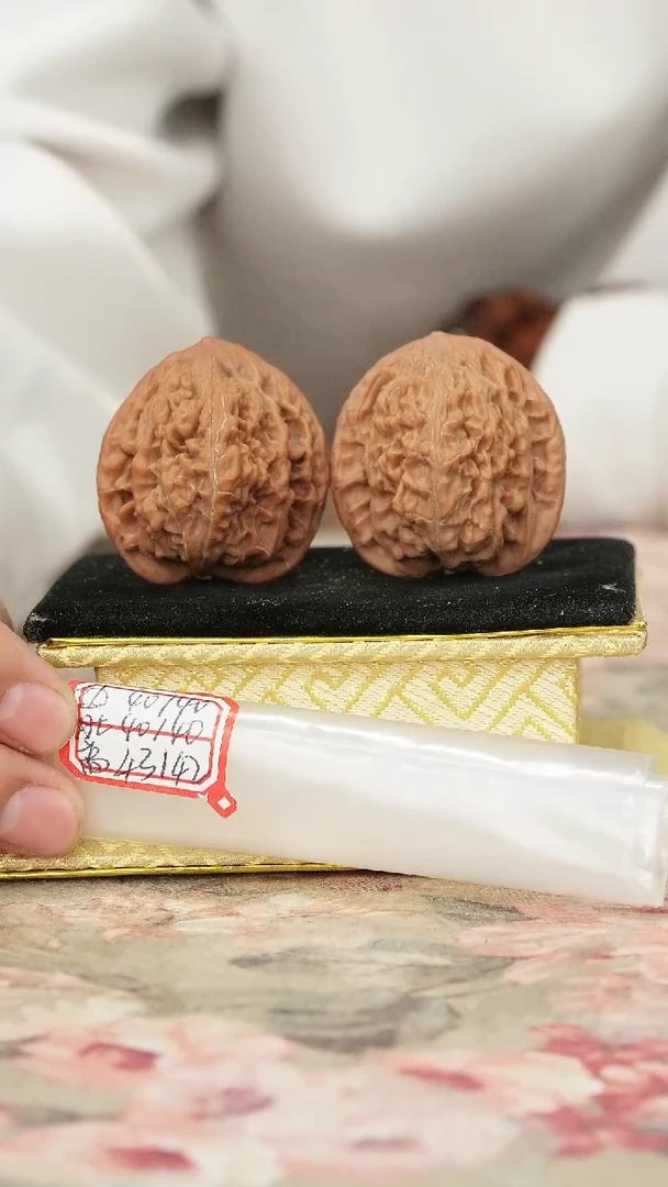 把件文玩核桃望月