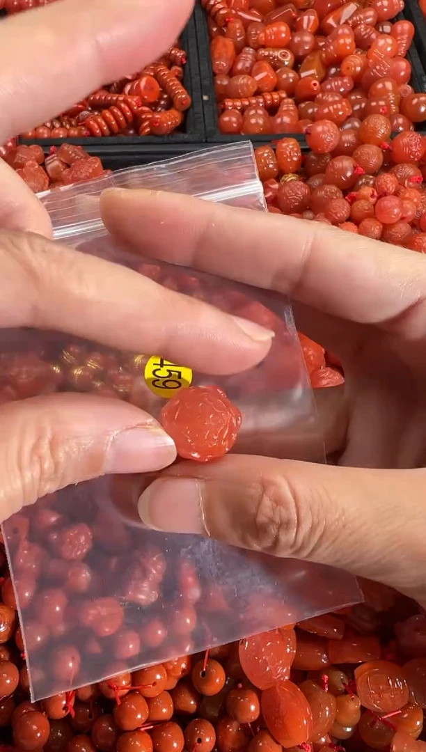 【闪购商品】南红玛瑙颈饰未镶嵌1