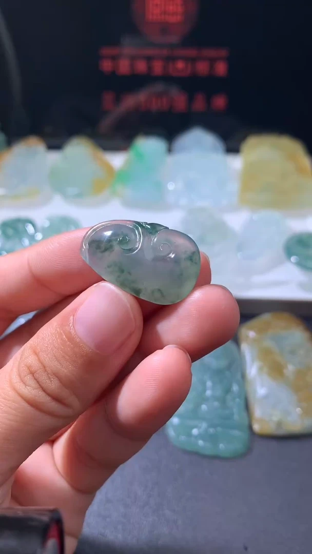 未镶嵌定制翡翠