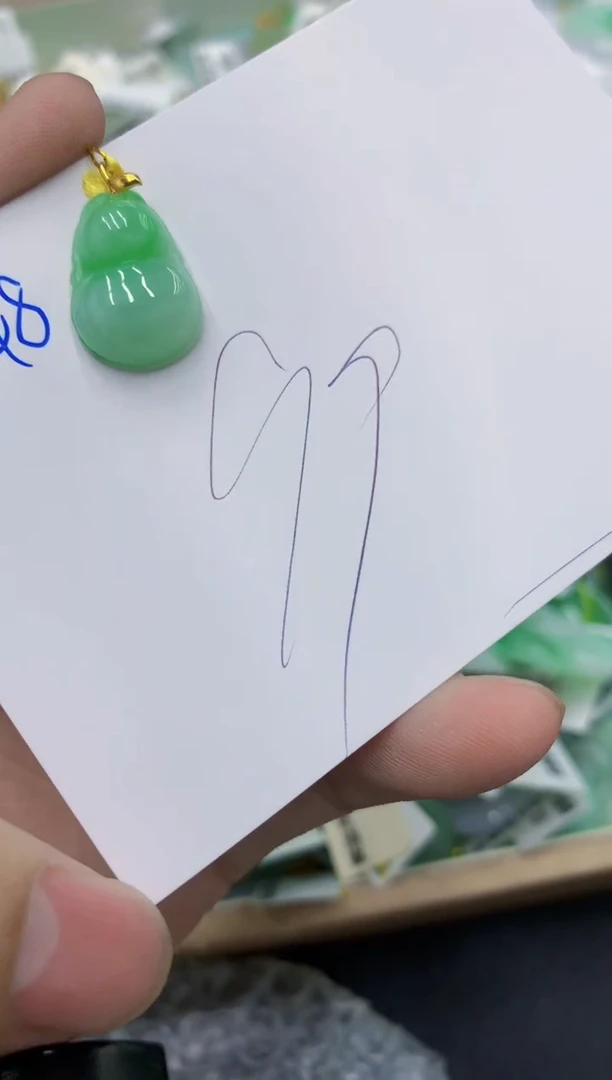 翡翠18K金镶嵌颈饰11111111