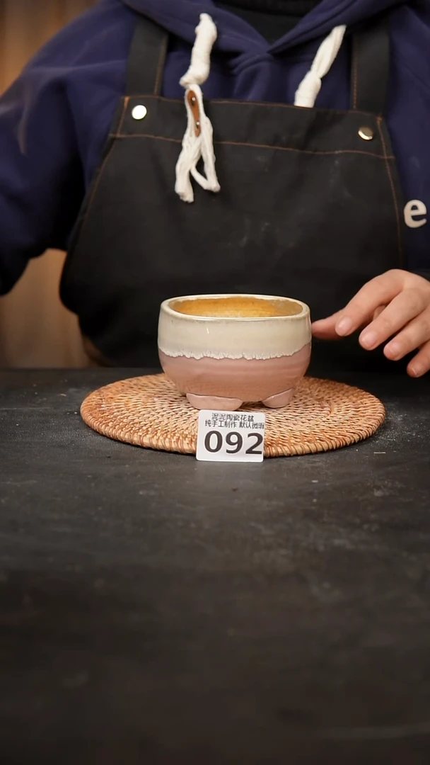 【闪购商品】瓷片092泥泥手工花盆口8高6