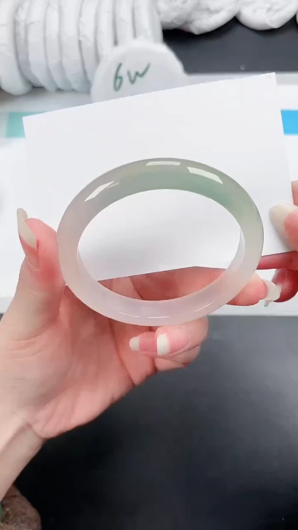 【闪购商品】石英质玉手镯未镶嵌423-56.5