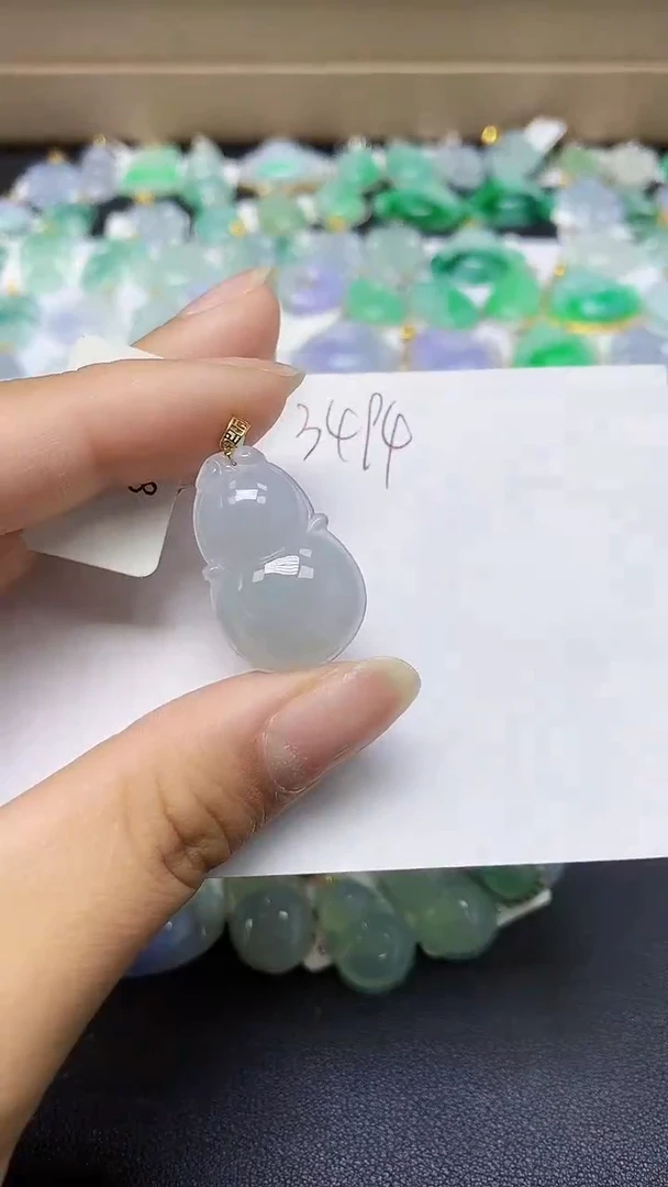 翡翠18K金镶嵌颈饰 天然缅甸翡翠A货