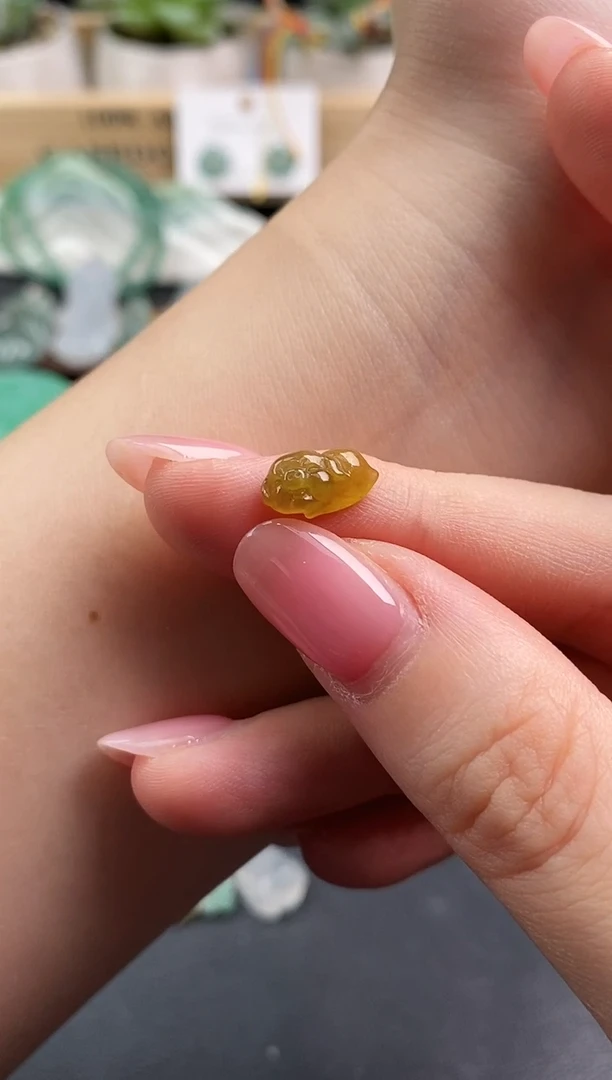 颈饰未镶嵌翡翠猪