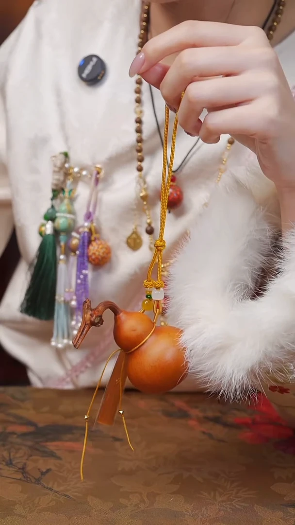 406漆艺工艺小葫芦（随机）9.9