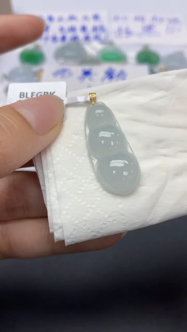 翡翠未镶嵌颈饰天然缅甸a货翡翠