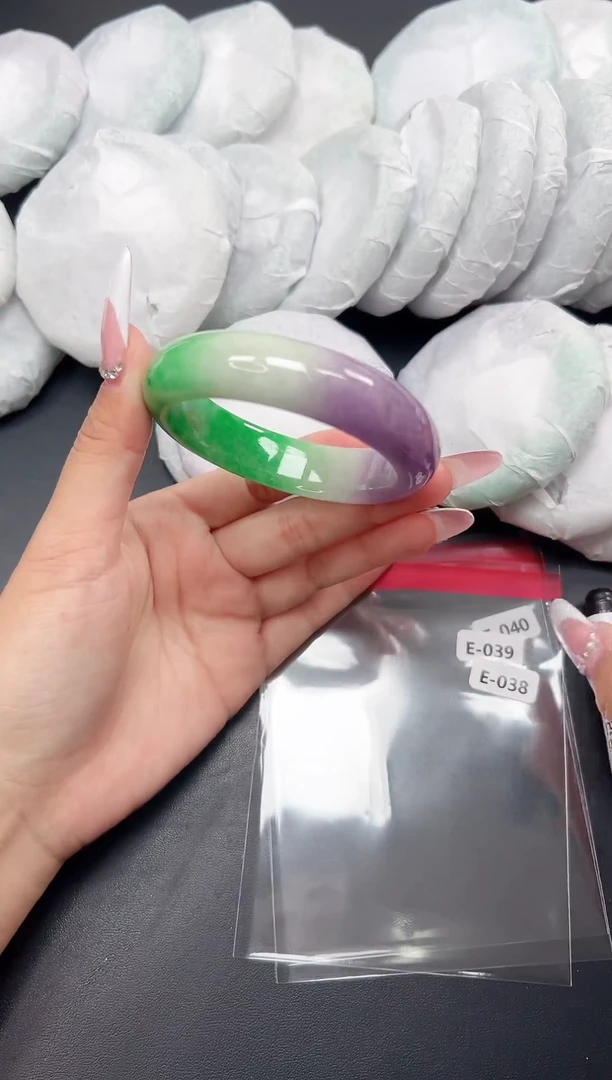 精品手镯，一物一拍E-038