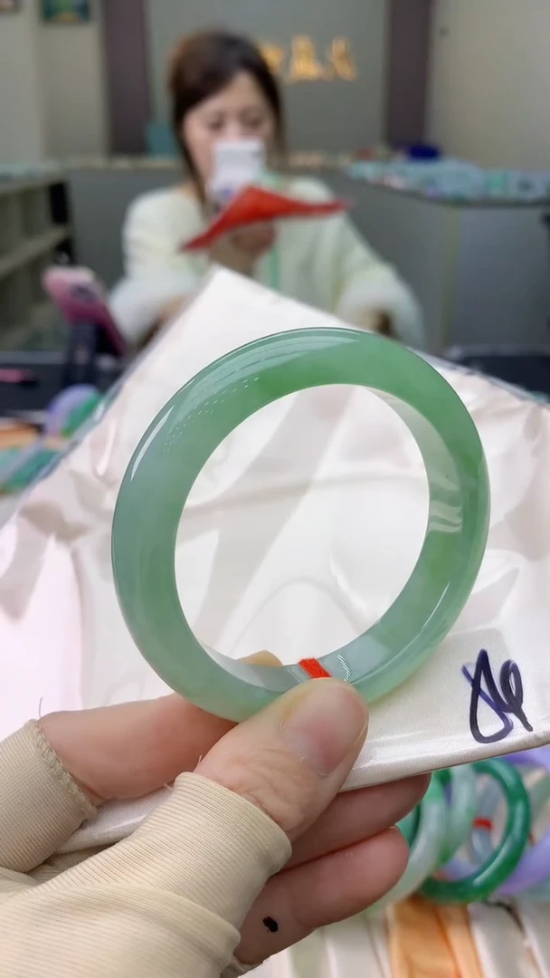 未镶嵌手镯翡翠0517431170