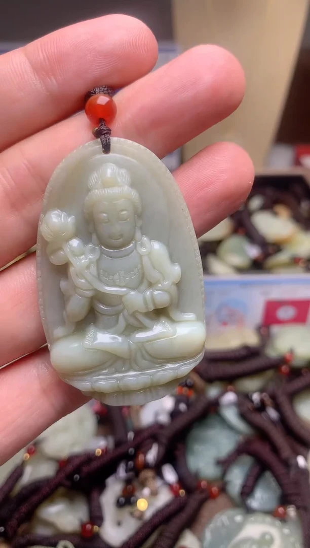 颈饰未镶嵌和田玉1