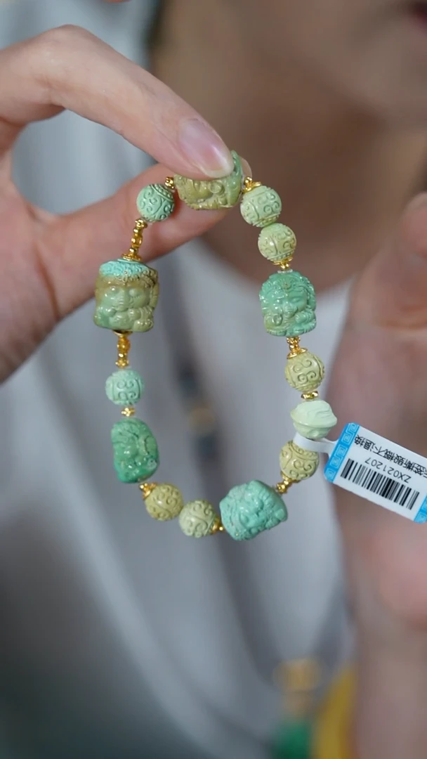 绿松石未镶嵌颈饰绿松雕刻手串