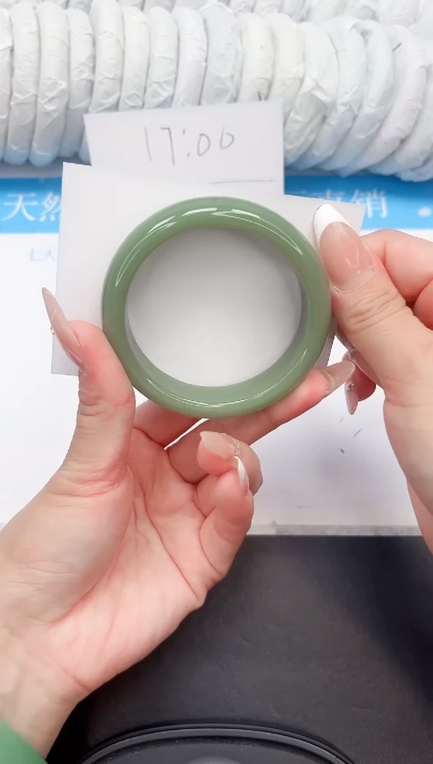 石英质玉手镯未镶嵌181-54.5HS