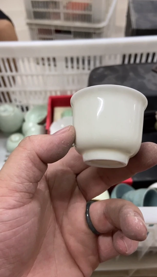 无运费险有瑕疵的摄影的产品有使用过的痕迹有点脏介意勿拍