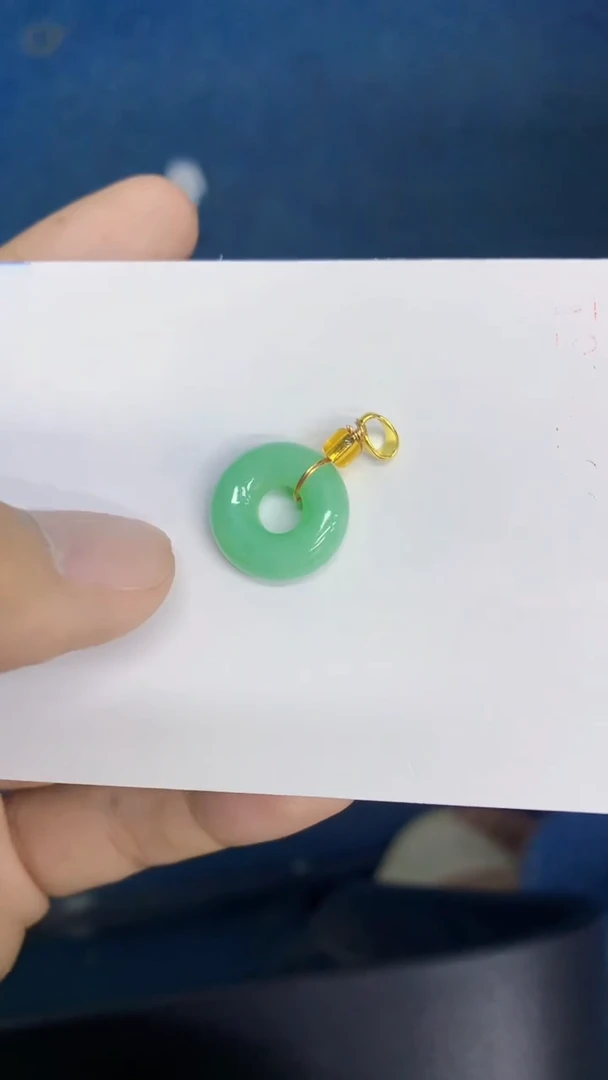 翡翠18K金镶嵌吊坠(不含链)1