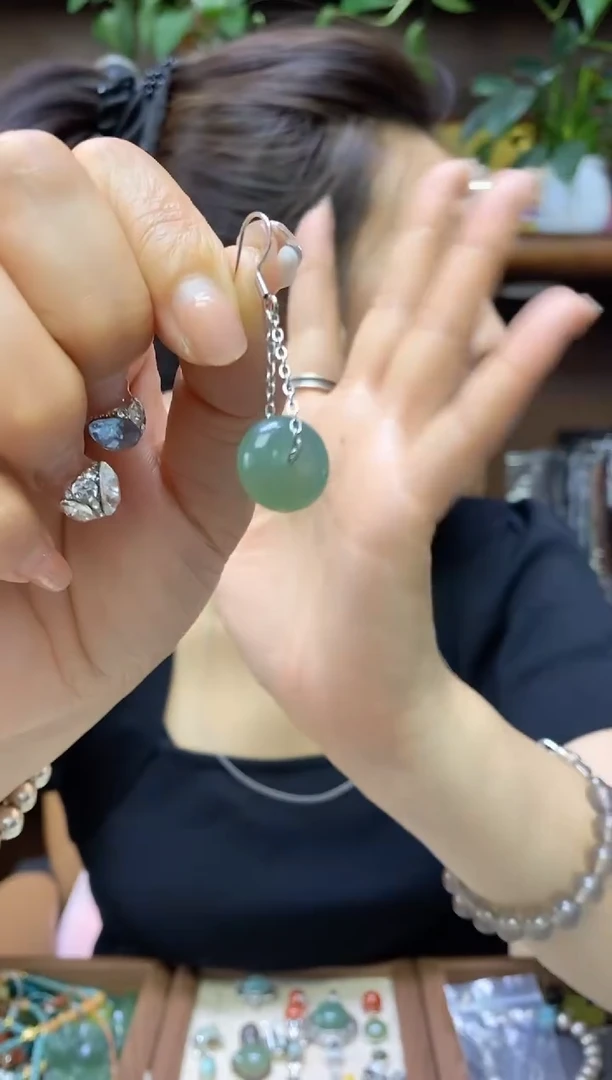 岫玉银S925镶嵌耳饰·