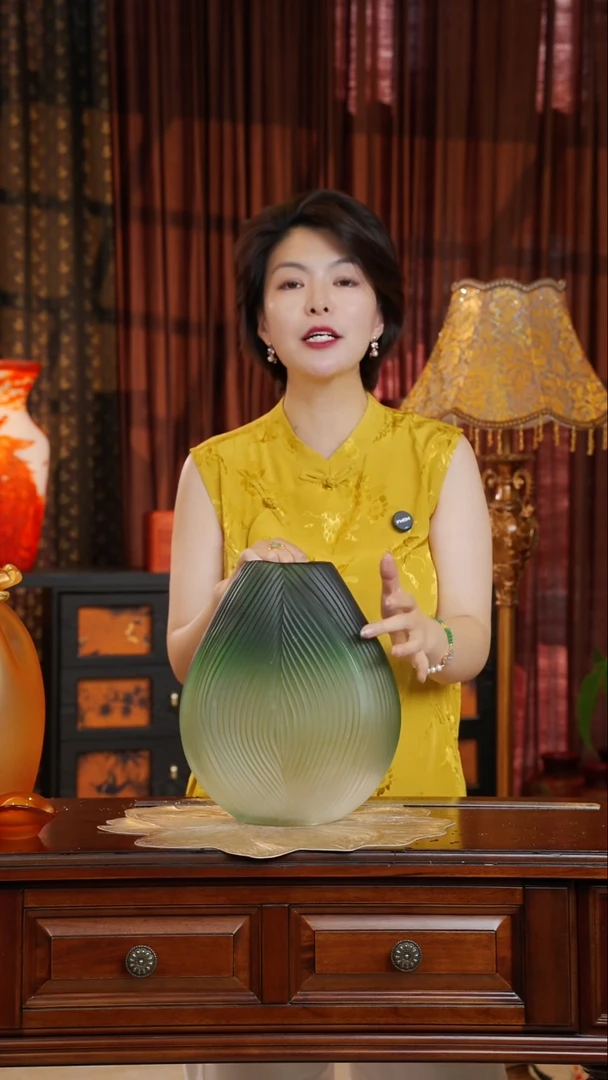 琉璃手工艺品磨刻