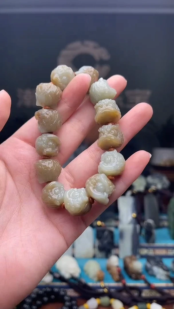 未镶嵌和田玉挂件1