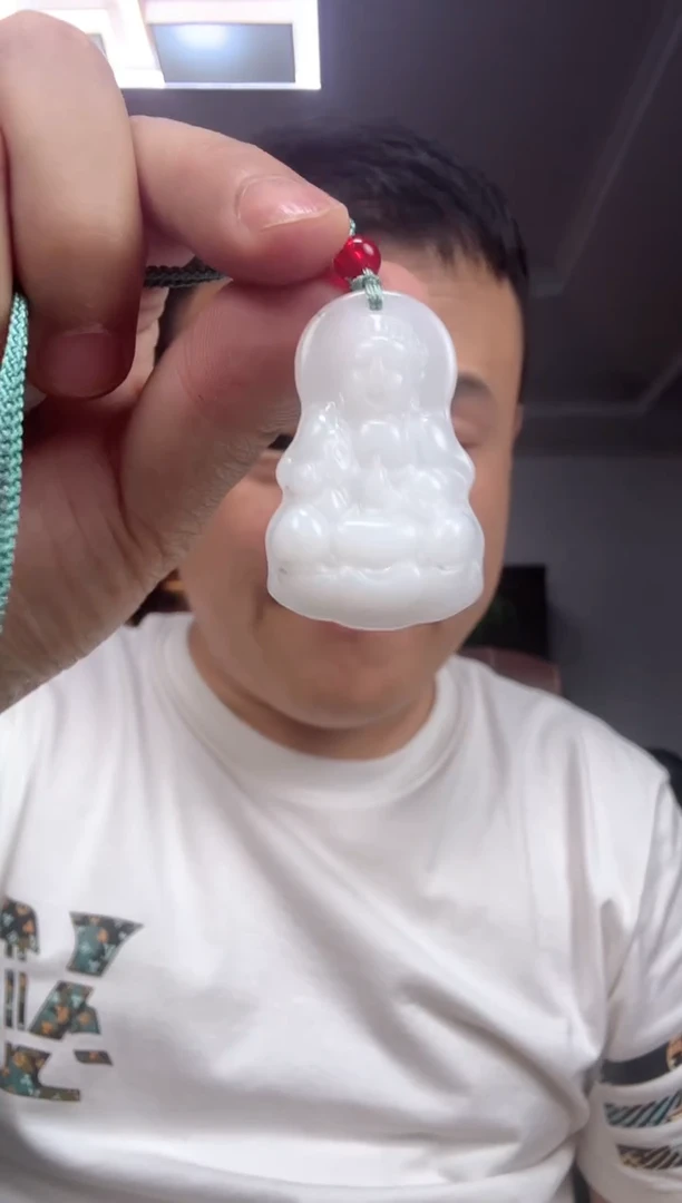 石英质玉未镶嵌颈饰1