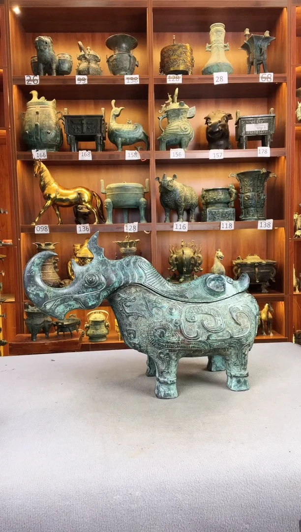 铜做旧犀牛觥20厘米