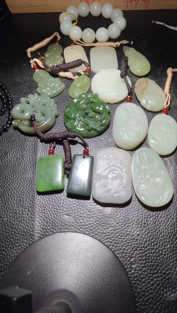 未镶嵌和田玉珠宝奇石21