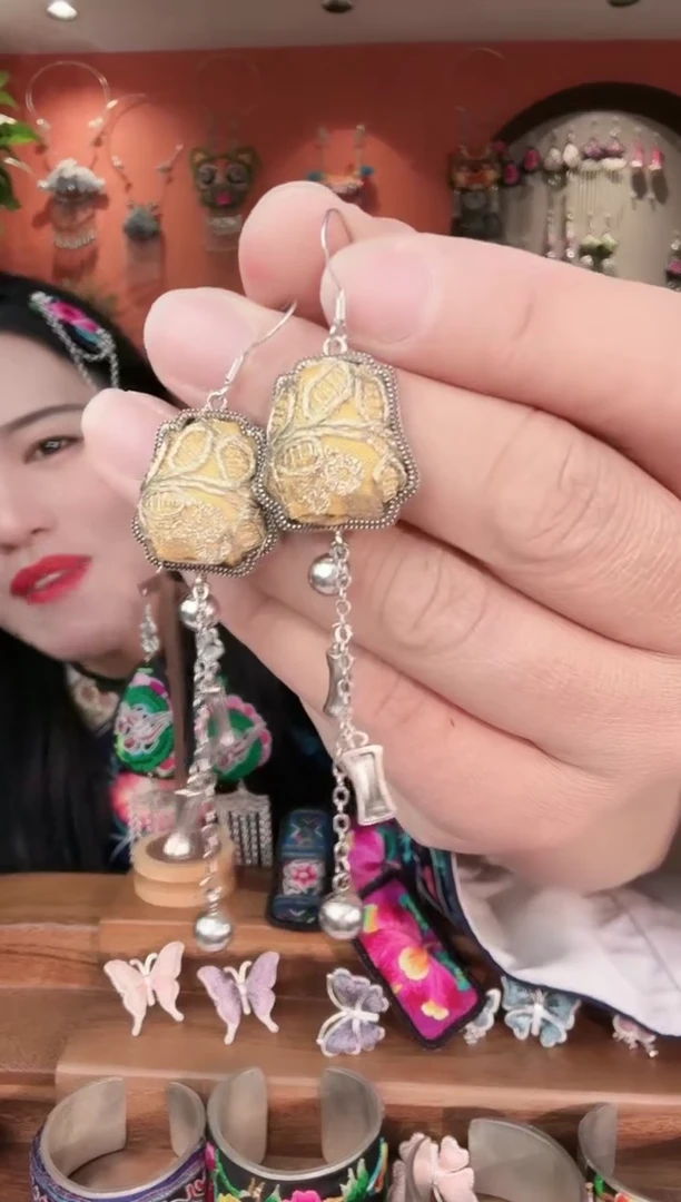 非遗手工刺绣饰品耳环45