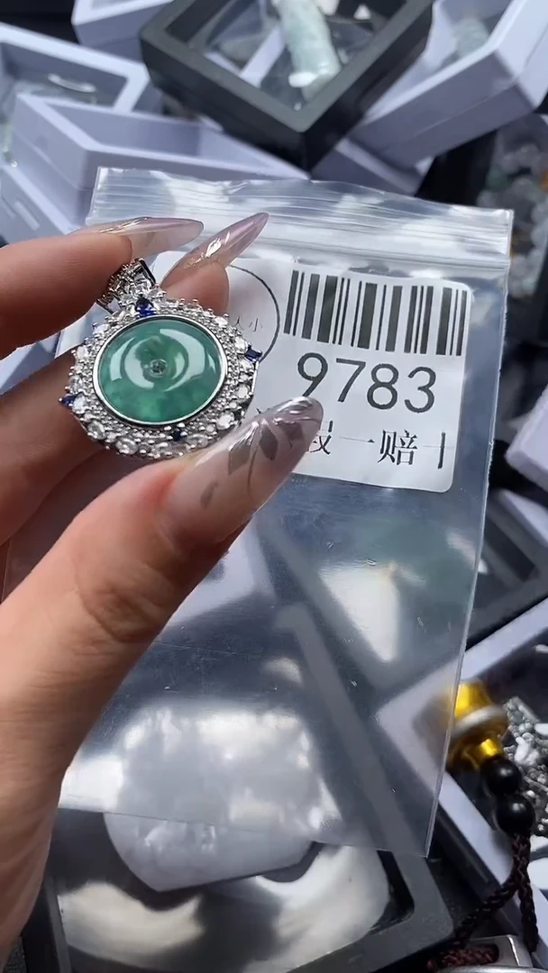 吊坠(不含链)未镶嵌翡翠9783
