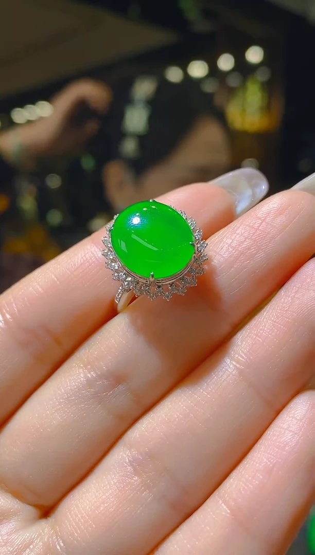 【闪购商品】翡翠戒指18K金镶嵌060