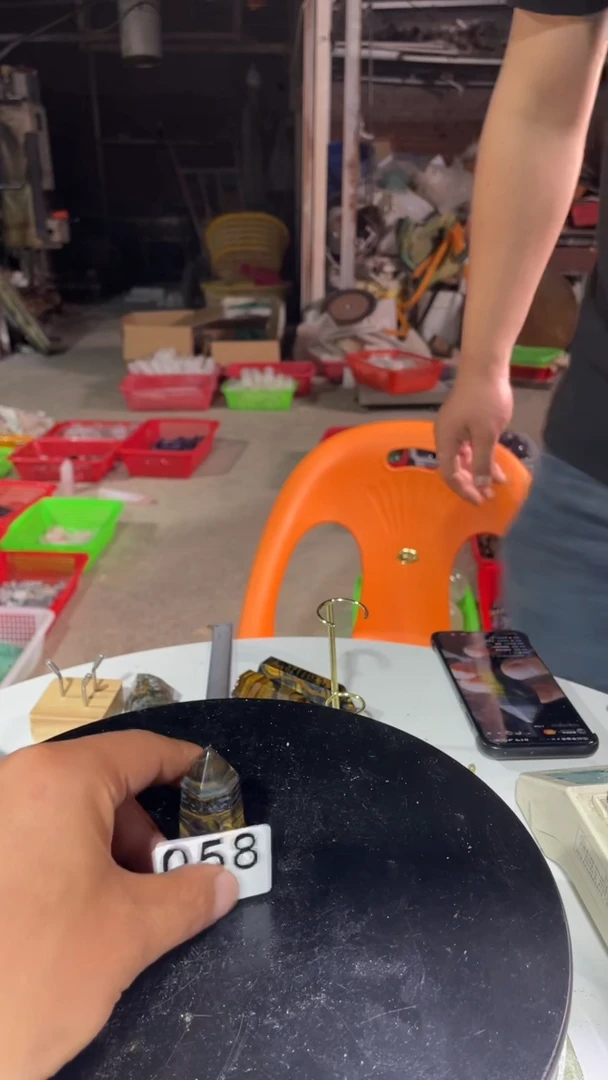 钛钢紫晶大型摆件（非配饰）蓝虎眼  058 19.9