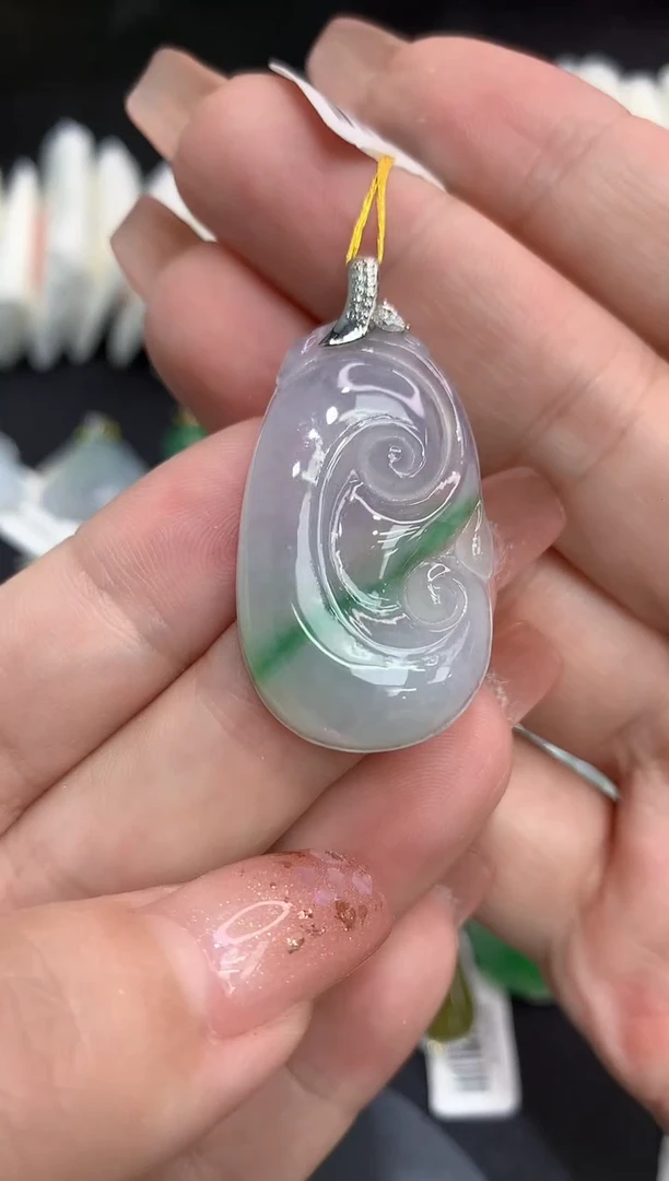 吊坠(不含链)18K金镶嵌翡翠111
