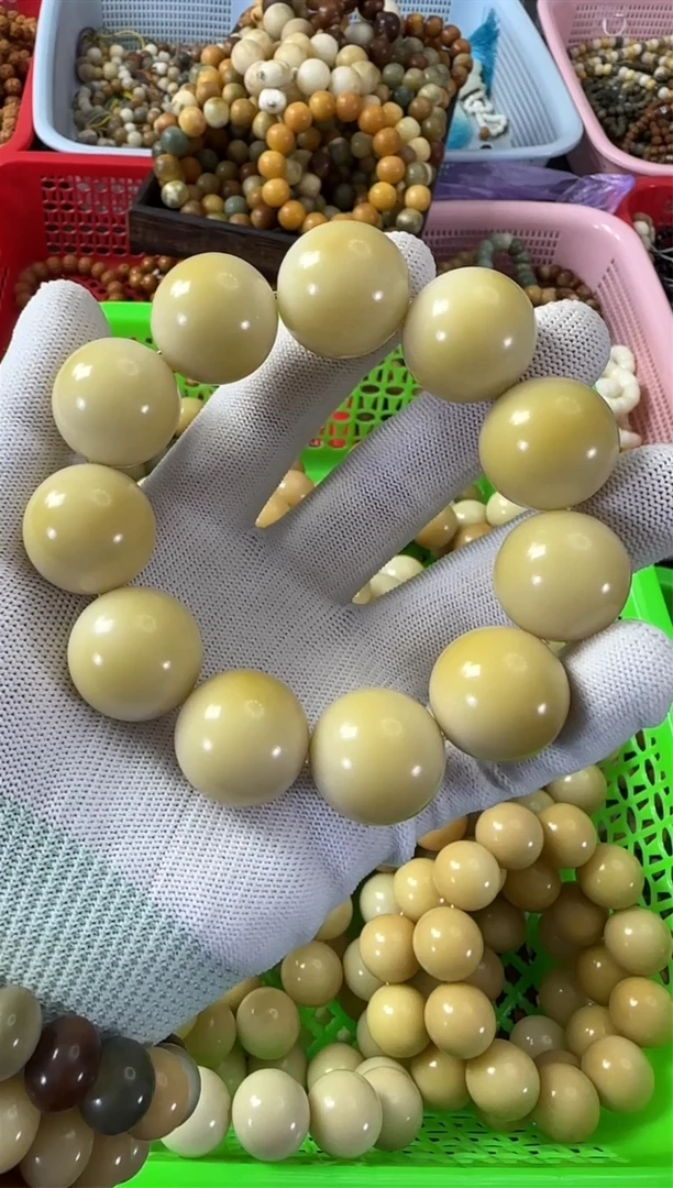 【闪购商品】白玉菩提手串23奶酪