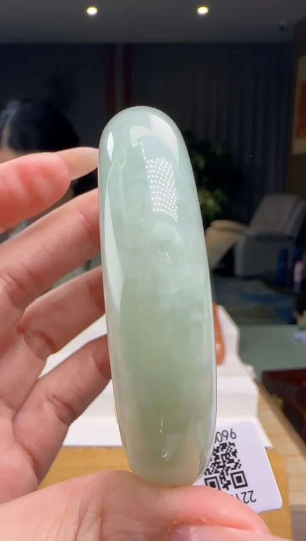 【闪购商品】翡翠手镯未镶嵌YJ@@960Q3J13954