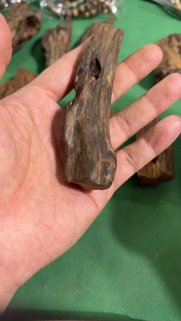 【闪购商品】沉香手把件116号越南土沉多样性发一