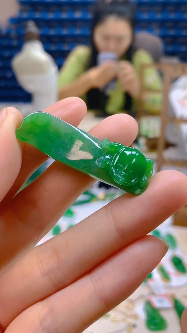 颈饰未镶嵌翡翠新号开播 全场乱卖