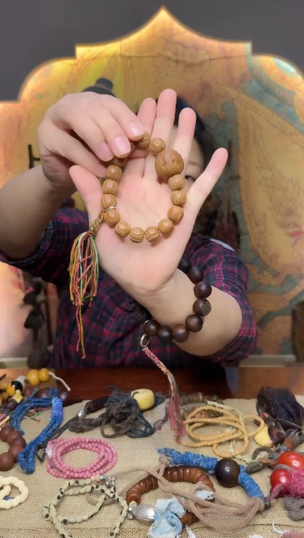 吊坠桃核M****.11111111111111111111111