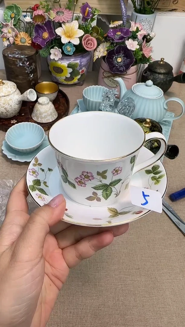 瓷片泡泡家的瓷器真好看