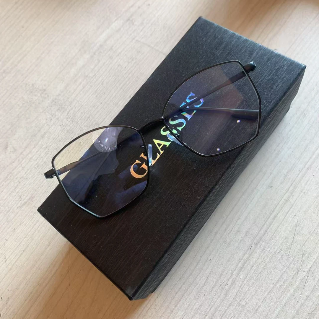 男女同款防蓝光眼镜