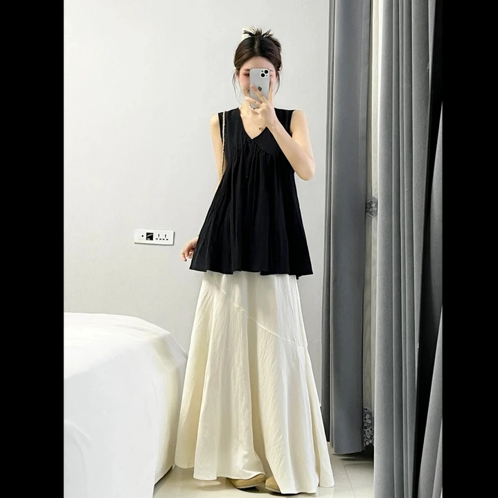 韩系百搭黑色无袖背心上衣女夏季2025新款时尚米白半身裙两件套