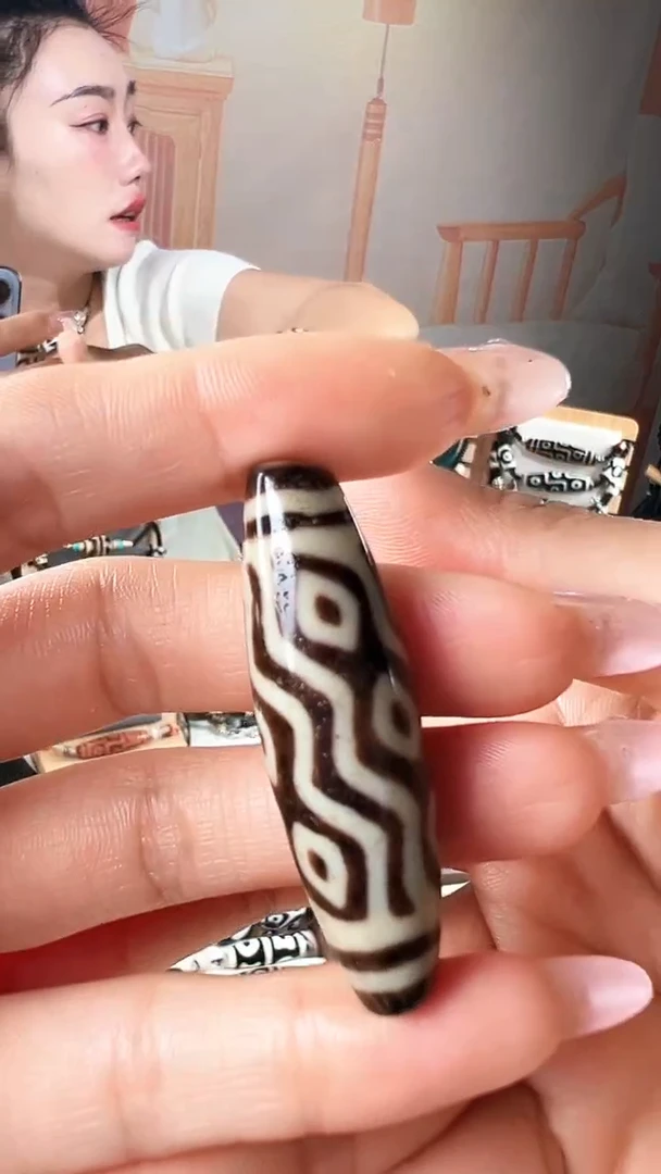 未镶嵌颈饰玛瑙/玉髓清****石九眼