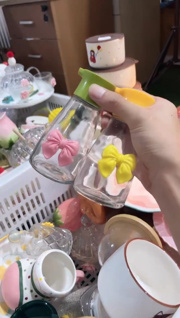 瓷片醋油壶2个 福利款，质量好，数量不多，拼手速