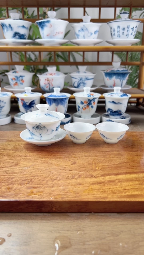 微瑕荷花鱼聚80ml三才盖碗+小玉兰杯2个