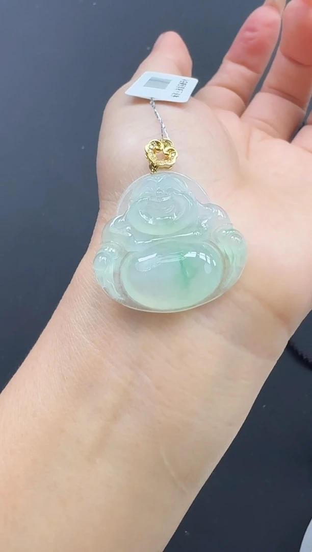 颈饰18K金镶嵌翡翠佛公