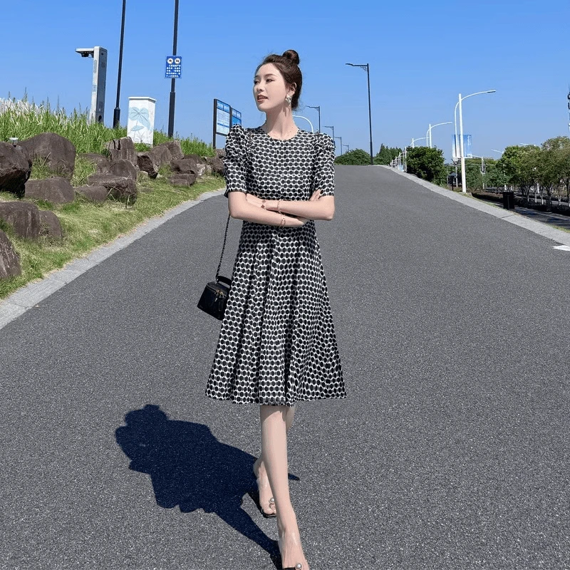 法式波点印花大码连衣裙女2025夏季新款高级感气质收腰显瘦A字裙